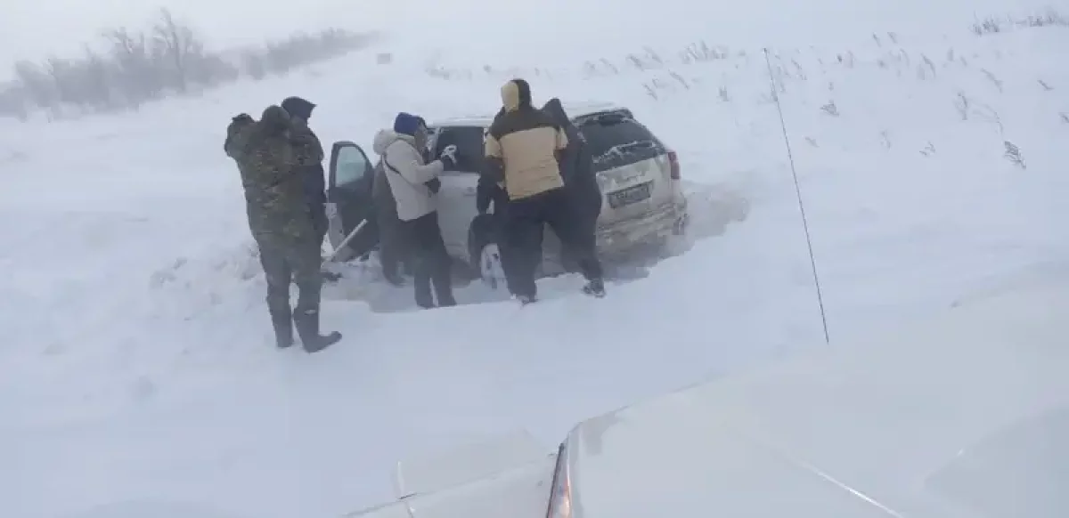 Батыс Қазақстанда қолайсыз ауа райына байланысты 11 жол бөлігі жабық тұр