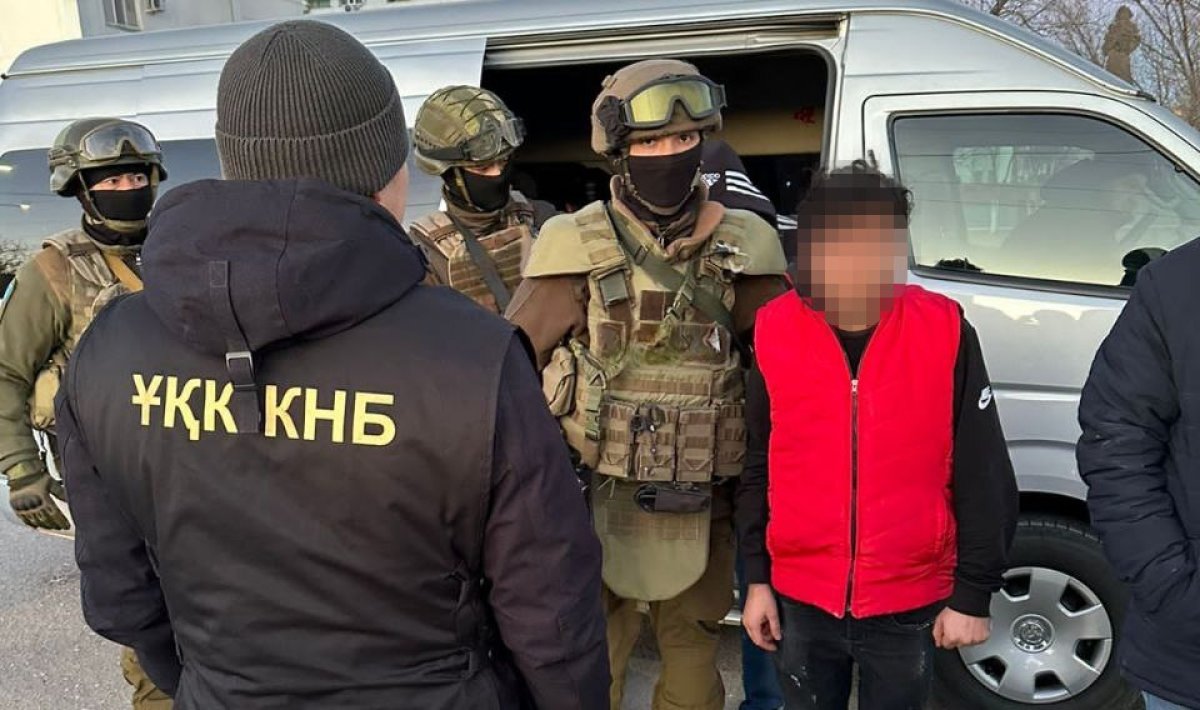 Пожизненное заключение грозит курьерам-"глотателям", задержанным в Актау
