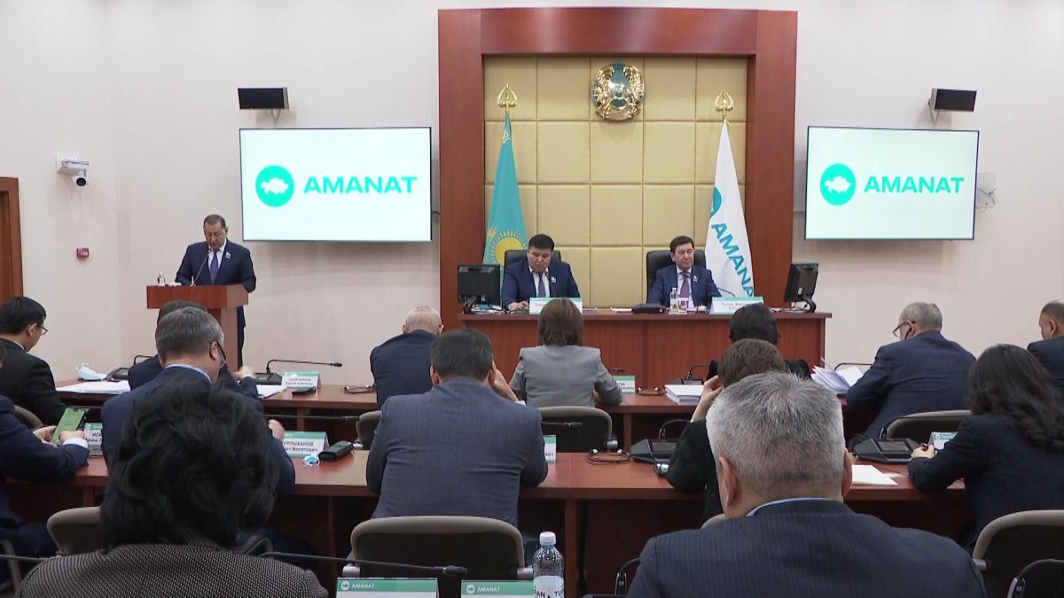 Президент ұстанған бағытқа заңнамалық қолдау көрсету – "AMANAT" фракциясының басты басымдығы