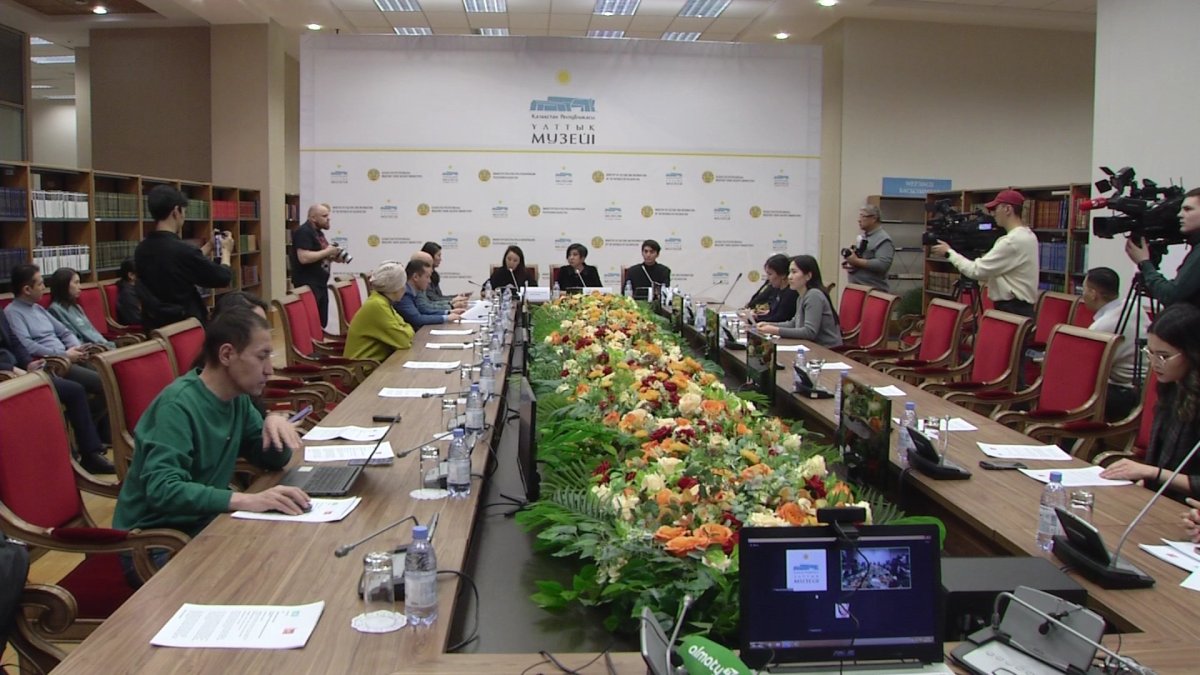 Казахстанские художники представят свои работы на юбилейной биеннале искусств в Венеции