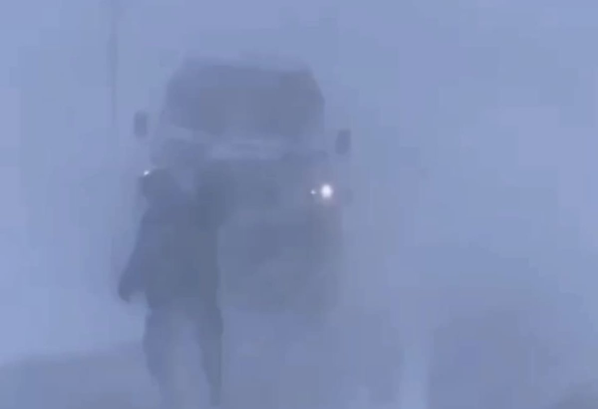 Ради спасения пациентки актюбинские спасатели шли 18 километров по метели