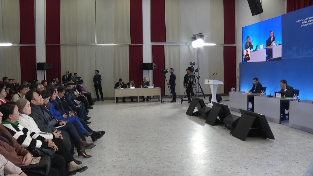 После схода оползня усилят контроль за строительством в предгорьях Алматы, - Досаев