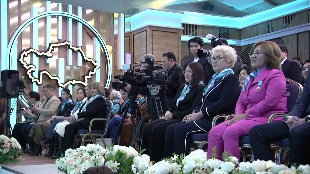 15 тысяч казахстанцев обучила партия «AMANAT» финансовой грамотности с начала года