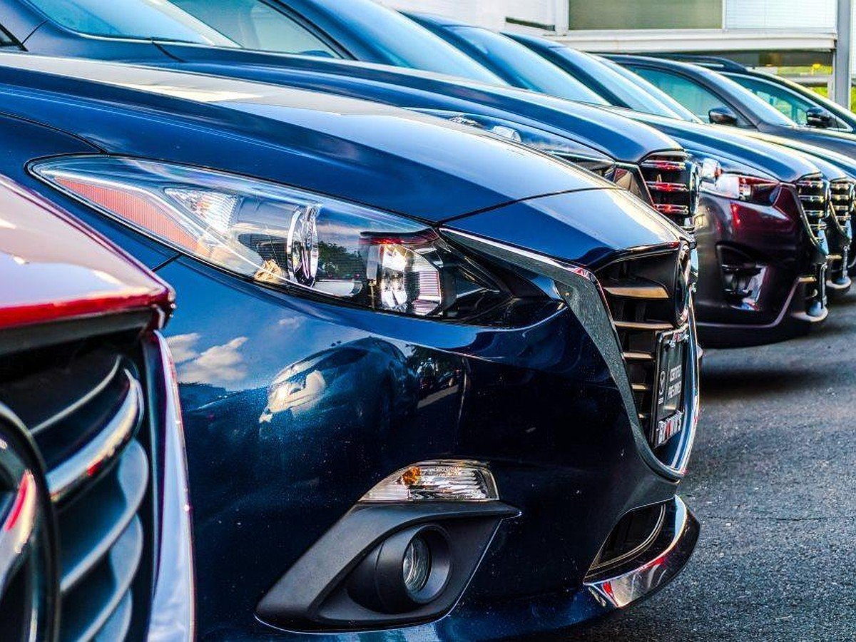 В Казахстане начали проверять законность постановки автомобилей на учет