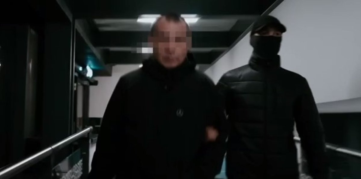 Предполагаемого мошенника экстрадировали из Чехии в Казахстан