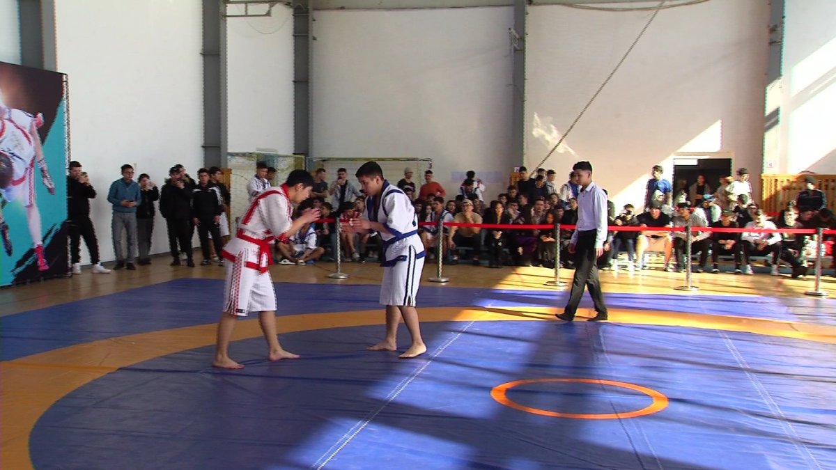 Турнир по қазақ күресi прошёл в столице