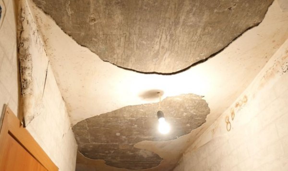 Дома для переселенцев из Жанаозена в Актау стали непригодными для проживания спустя пять лет