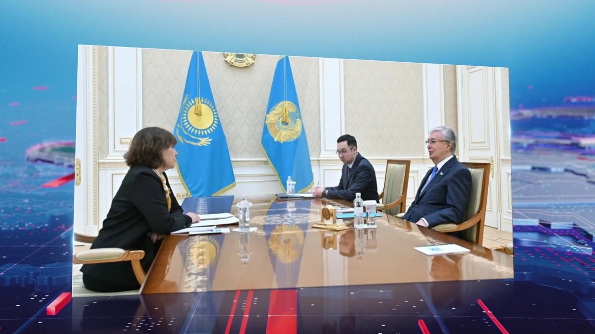 Президент Қазақстанның халық әртісі Жәния Әубәкірованы қабылдады