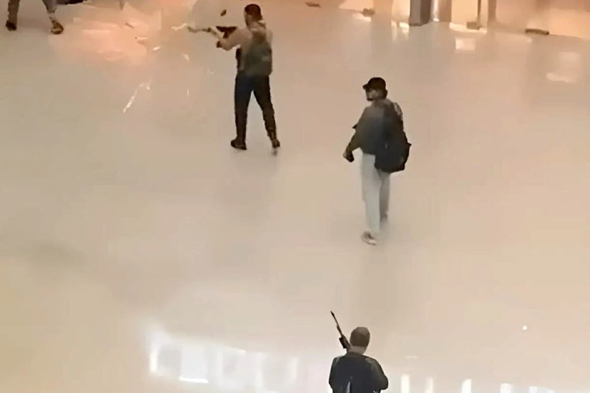 Число жертв теракта в Москве превысило 80 человек, - СМИ