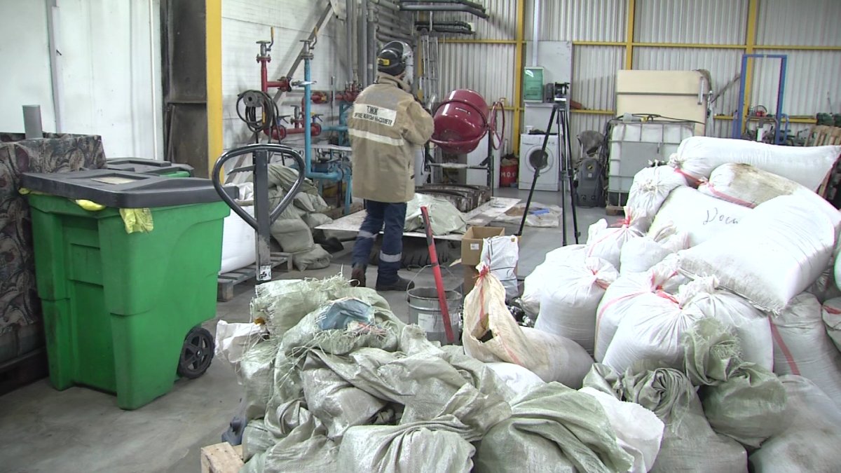 Астанада 4 тонна насыбай өртелді