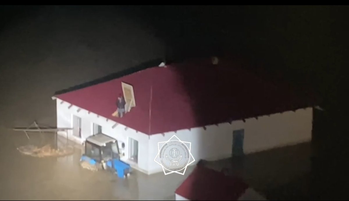 Свыше сотни человек эвакуировали минувшей ночью из затопленного Аркалыка