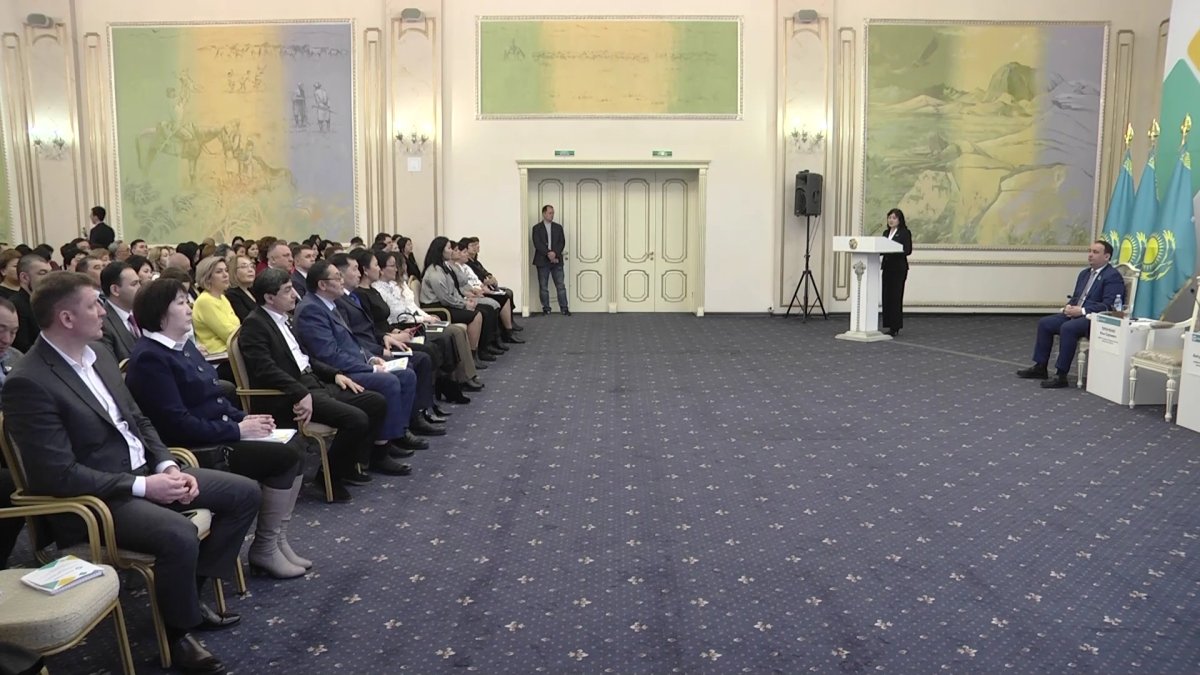 Лидеры ППО "Amanat" поделились опытом и достижениями на областном форуме в Павлодаре