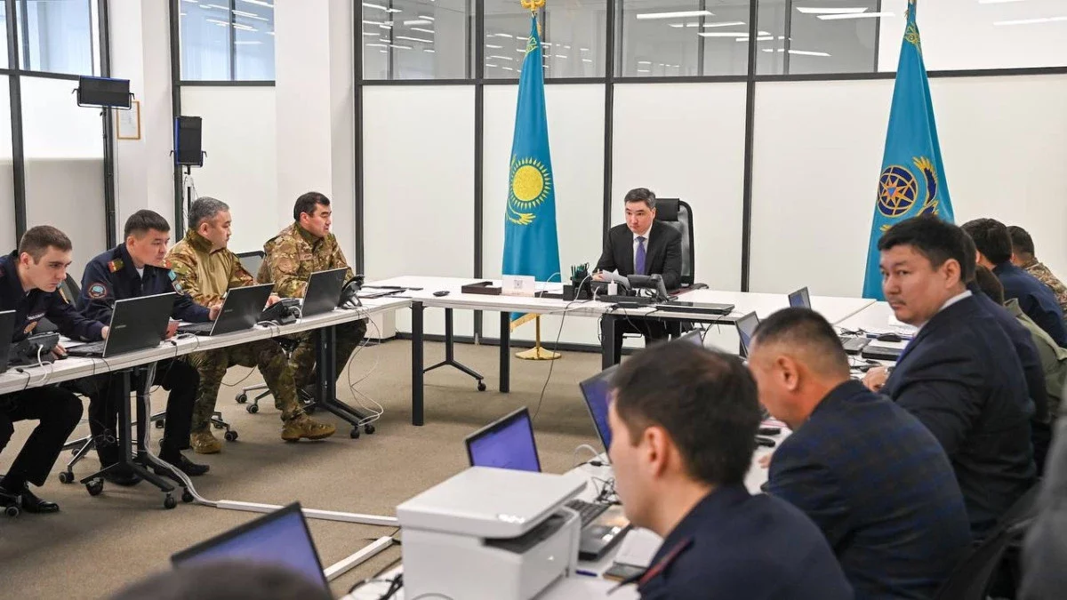 "Қазір бастысы – адам өмірін сақтап қалу және апат зардаптарын азайту", - О.Бектенов.