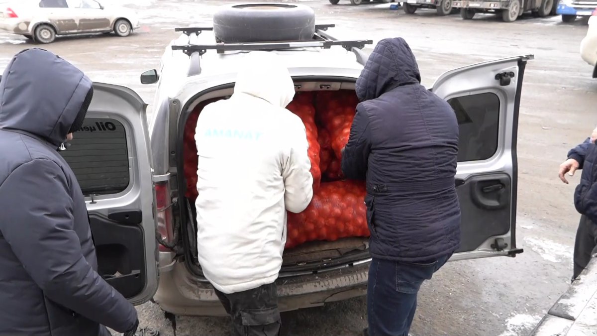 Тасқыннан зардап шеккен тұрғындарға «AMANAT» партиясы гуманитарлық көмек көрсетіп жатыр