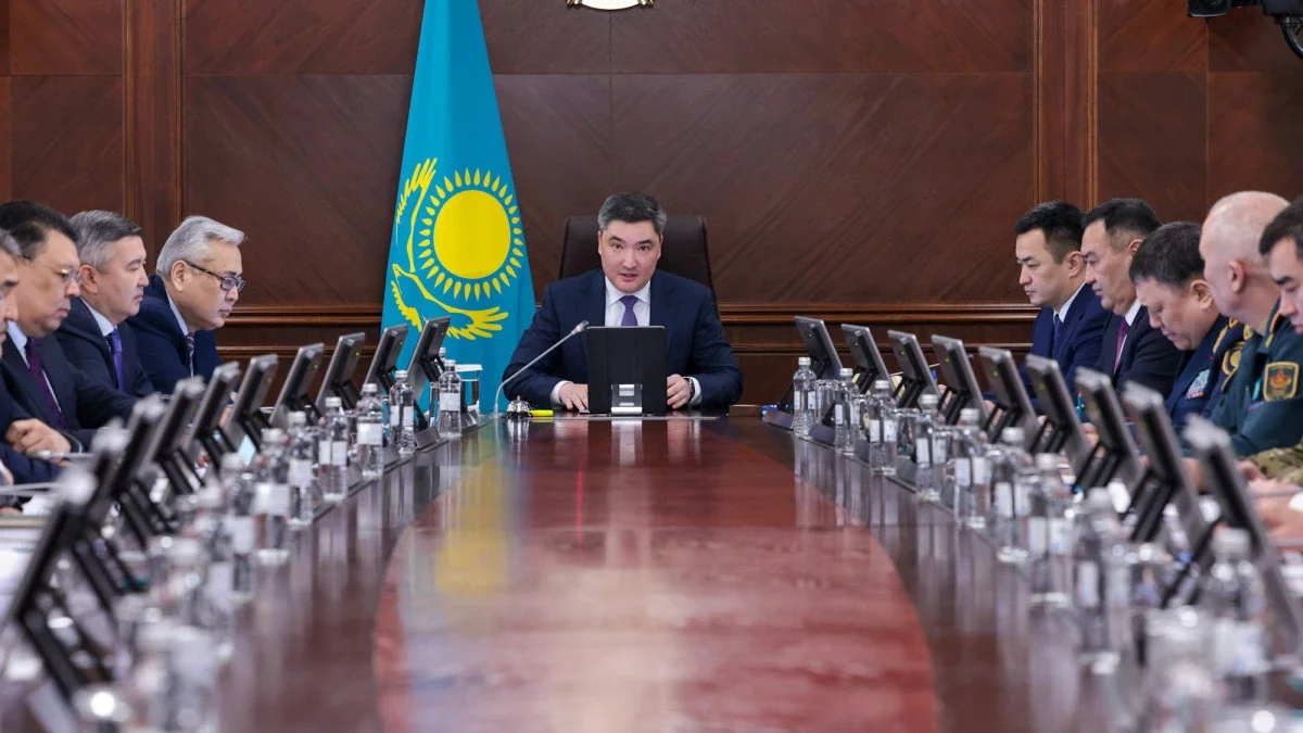 Су басқан өңірлерден 11 мың адам көшірілді: Үкіметте су тасқынының салдарын жоюға арналған басқосу өтті