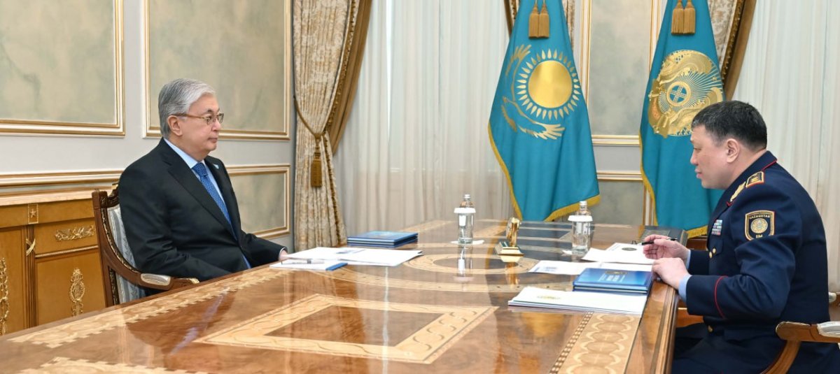 Глава государства принял министра внутренних дел