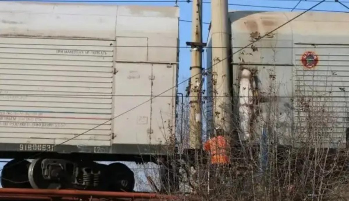Шымкентте жүк пойызы жас жігітті қағып, мерт қылды