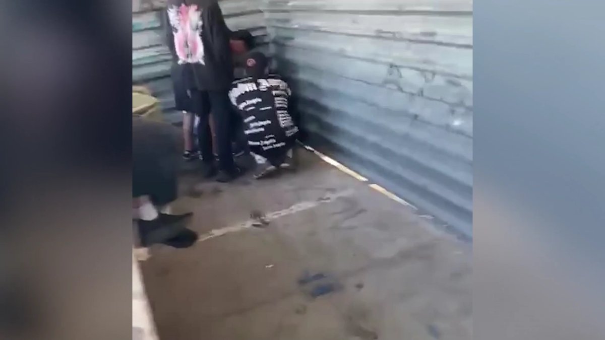 По 6 лет тюрьмы получили подростки за жестокое избиение сверстника в Павлодаре