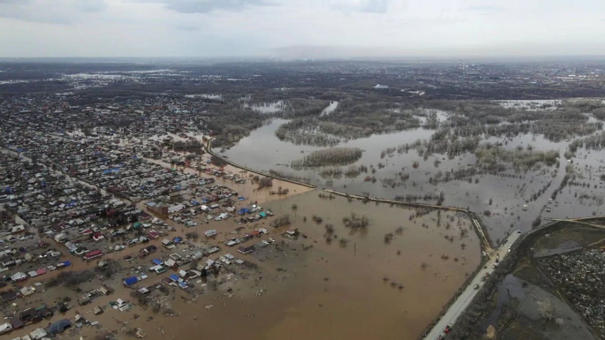 Вода в Урале поднялась еще на полметра