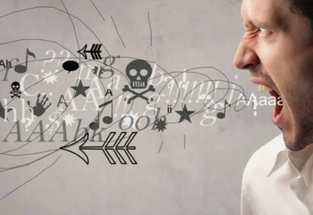 Астанчанина отправили за решётку за матерные оскорбления попутчицы в автобусе