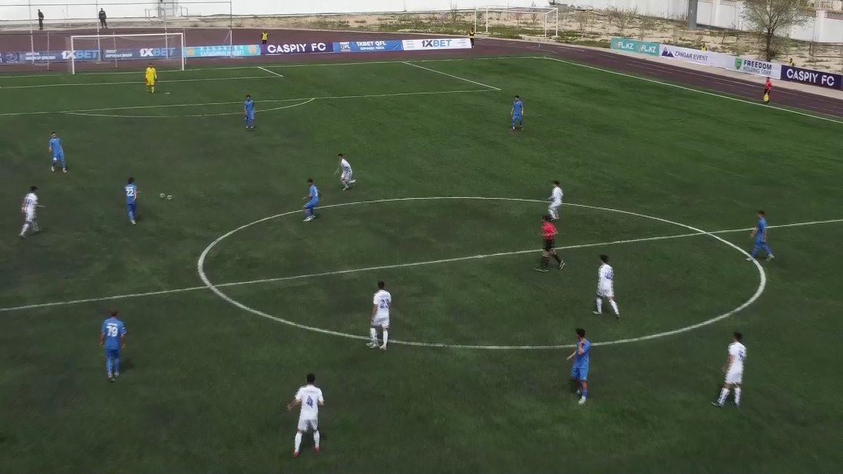 Жаңаөзенге 32 жылдан кейін үлкен футбол оралды