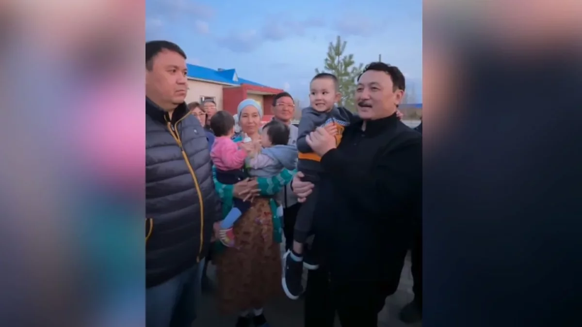 Жылқысы суға кеткен балаға кәсіпкерлер ат мінгізді