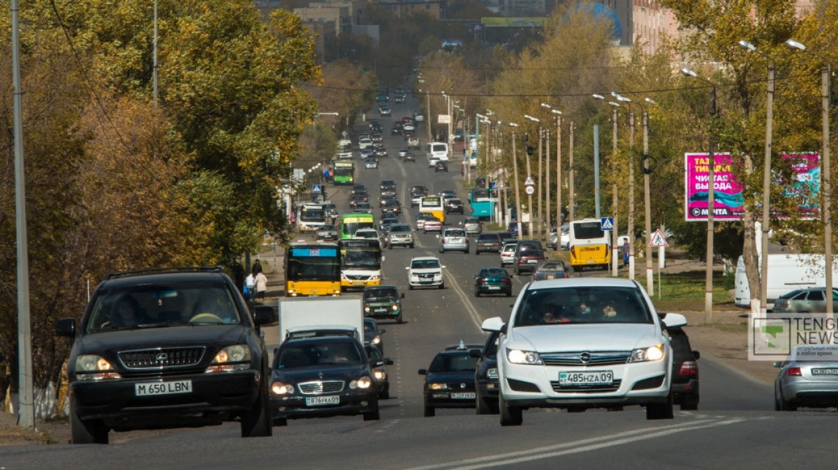 Күндіз көліктің жарығын жақпаған жүргізушілерге енді айыппұл салынбайды