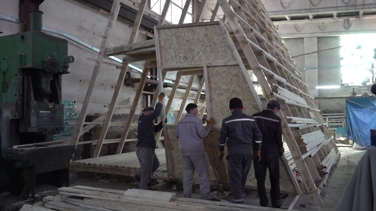 Өскемен түрмесіндегі сотталушылар топан судан зардап шеккендерге модульді үй жеткізуге дайын
