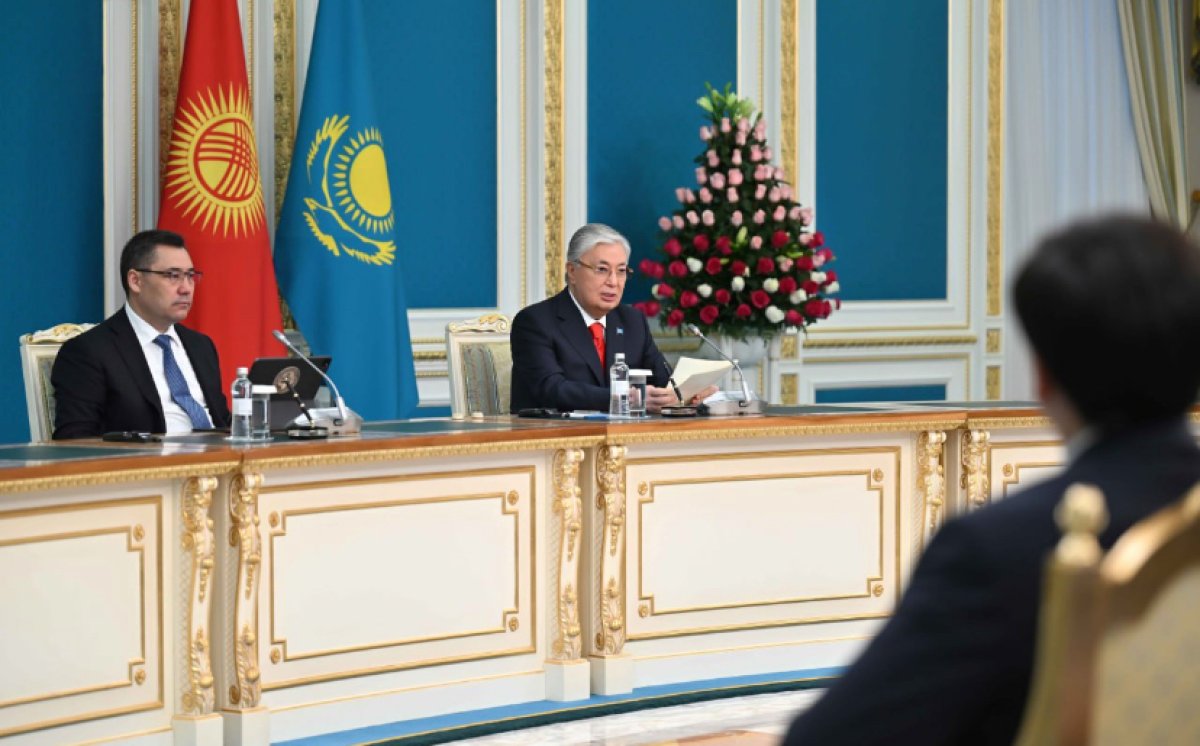 Токаев и Жапаров выступили с совместным заявлением