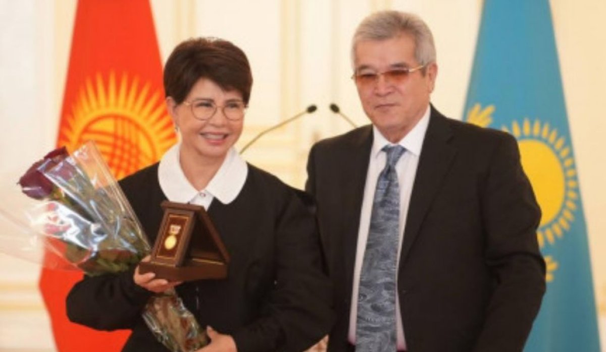 Роза Рымбаева "Қырғыз Республикасының халық әртісі" атанды