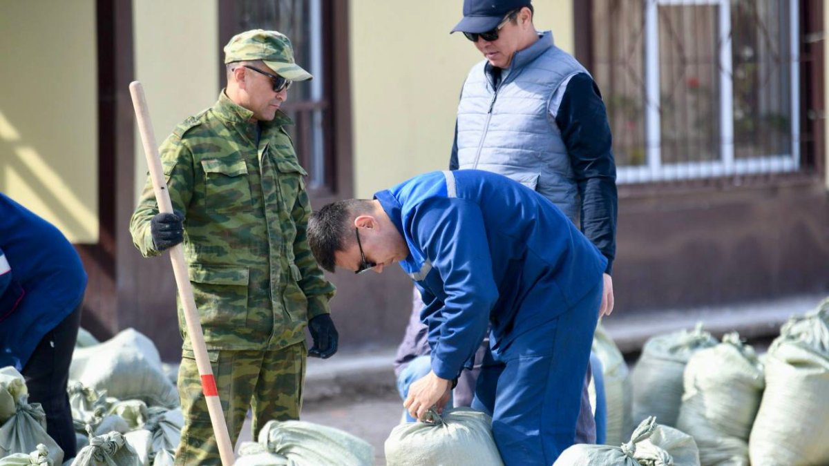 Пик будет растянутым: прогнозы по половодью в Уральске