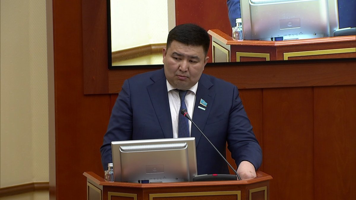 Известным блогерам запретят рекламировать букмекеров в Казахстане