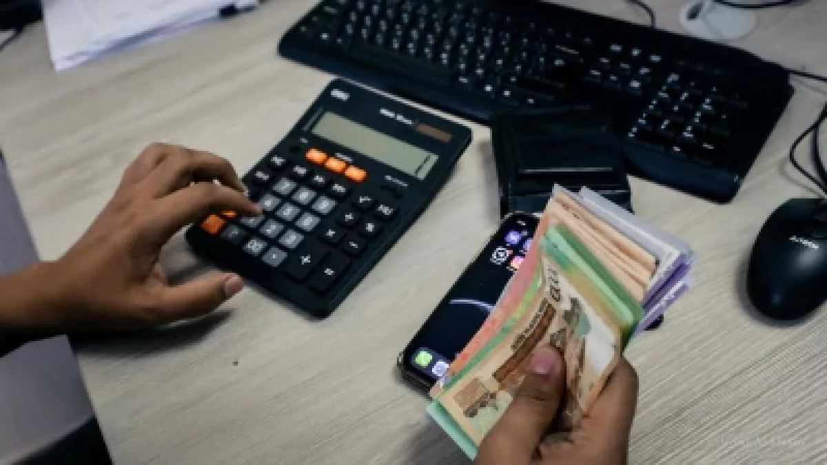 Мамырда кімге қанша теңгеден төленеді?