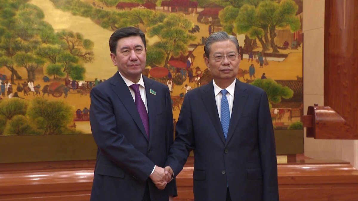 Мәжіліс төрағасы Ерлан Қошановтың Қытайға ресми сапары басталды