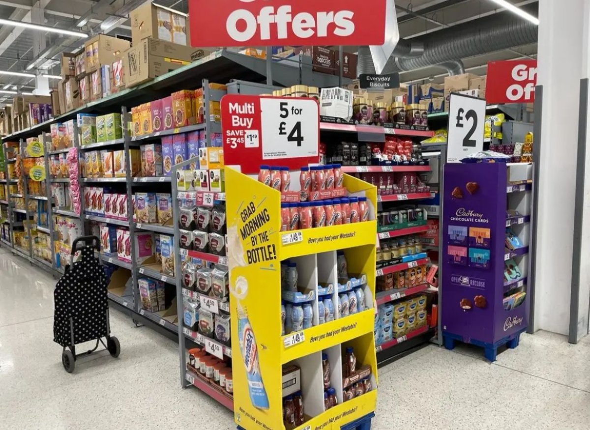 Ұлыбританияда дүкен ұрлығы рекордтық деңгейге өсті