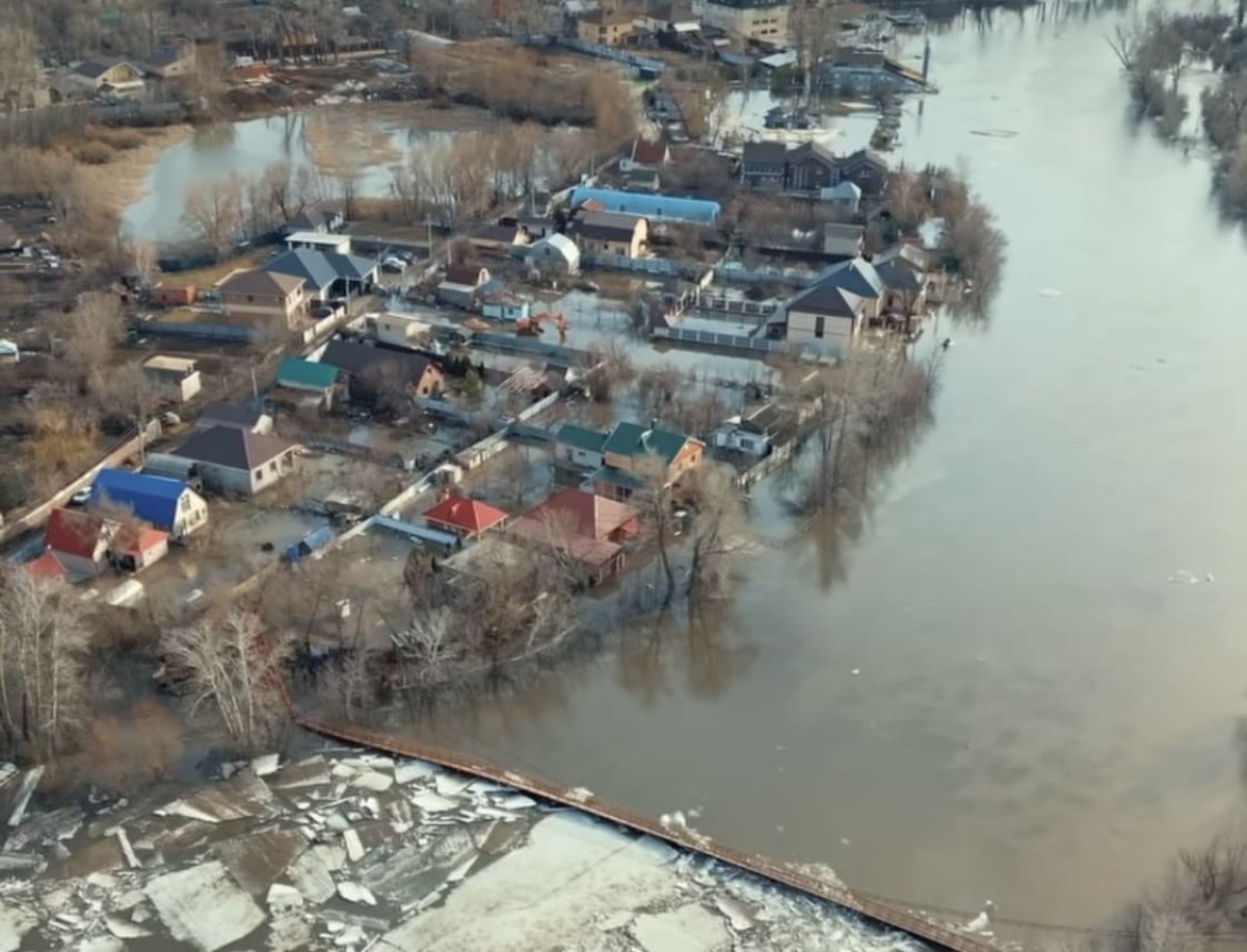 Эвакуацию жителей начали в Уральске