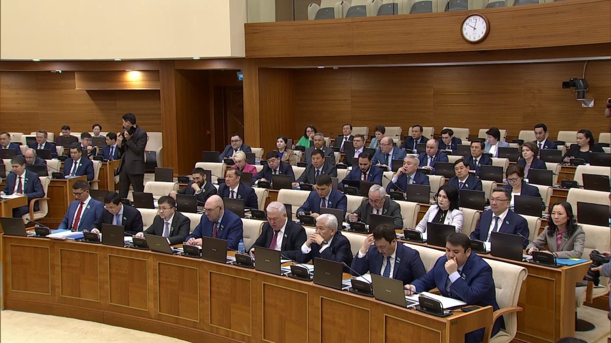 "Су тасқынынан зардап шеккендердің несиесін шегеру керек", - депутат