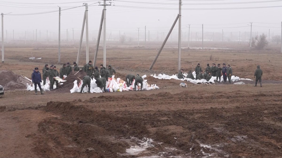 Бозумбаев и Аринов обследовали движение воды в бассейнах рек Нура и Есиль