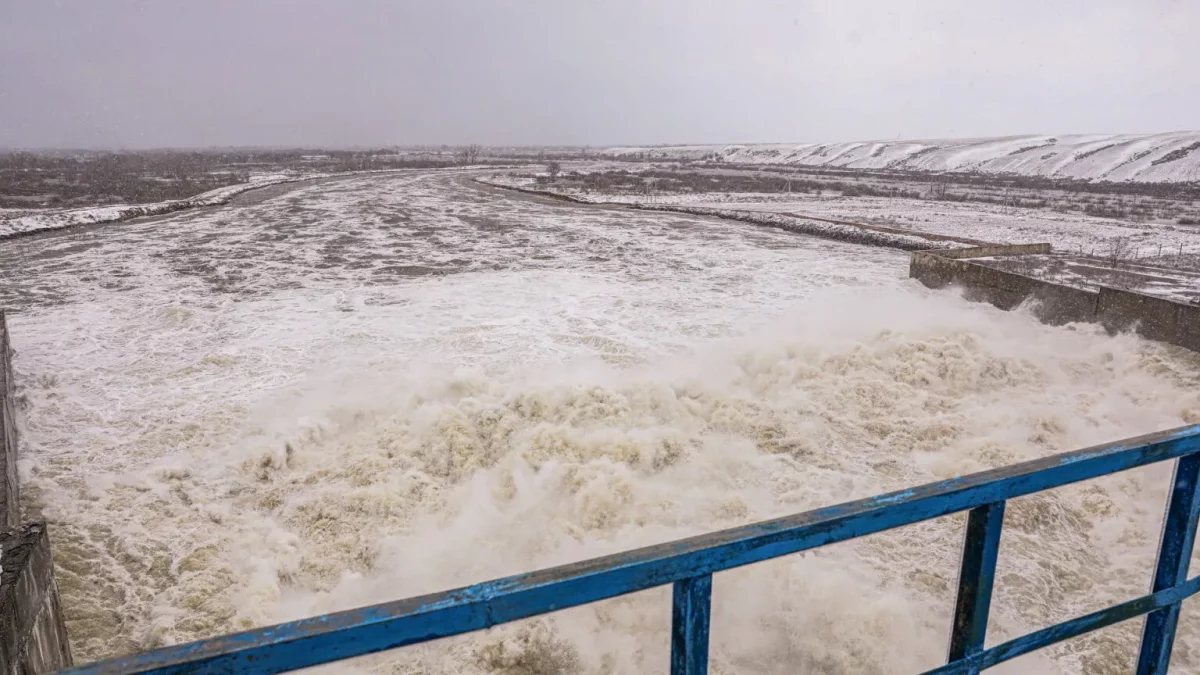 Уголовное дело заведено после прорыва отремонтированной дамбы в Актюбинской области