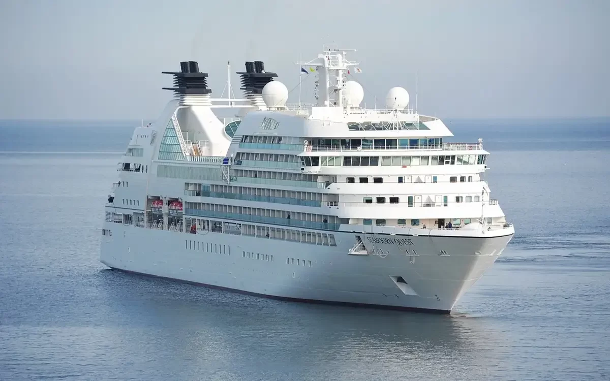 1500 жолаушысы бар круиз кемесі жалған визалы 69 боливиялық үшін Барселонада тұрып қалды