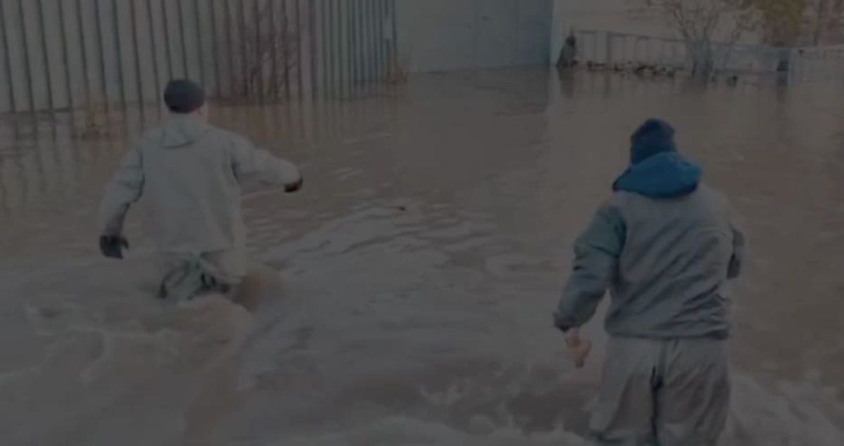 Два человека погибли в результаты прорыва дамбы в Орске