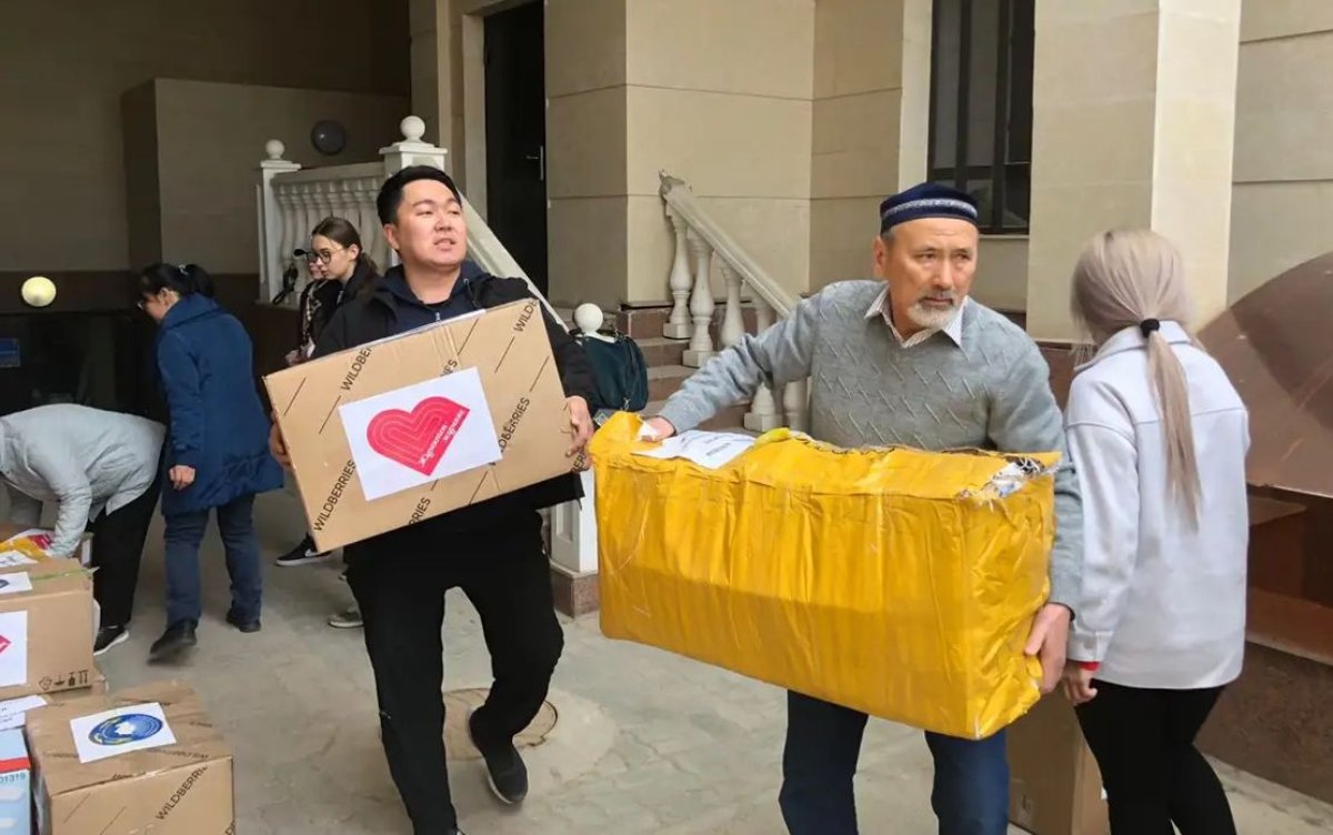 Маңғыстаулықтар Құлсары тұрғындарына 3 тонна гуманитарлық көмек жөнелтті