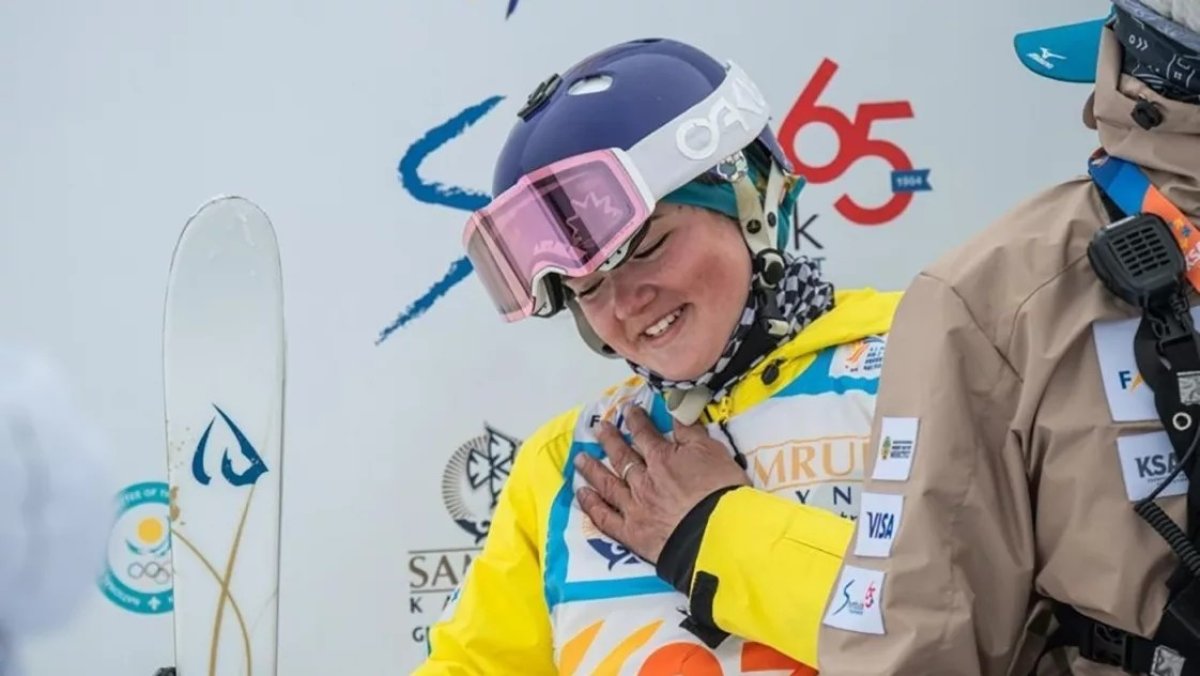 Казахстанка завоевала «золото» юниорского чемпионата мира по фристайлу-могул