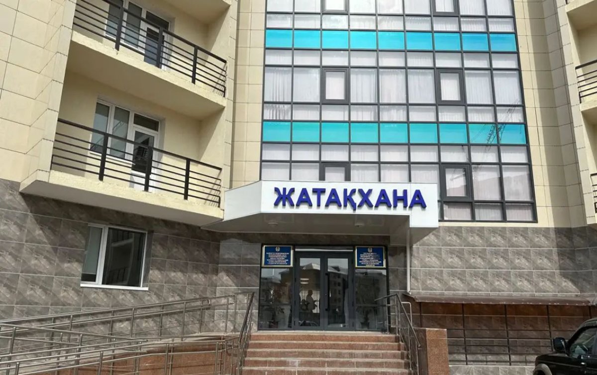Ақтауда 200-ден астам Құлсарыдан эвакуацияланған тұрғын жатақханаға орналасты