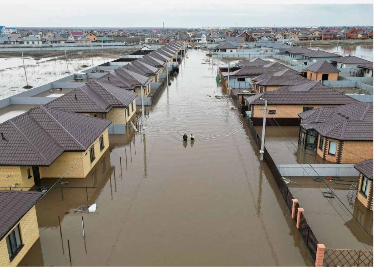Талые воды затопили российский город Орск