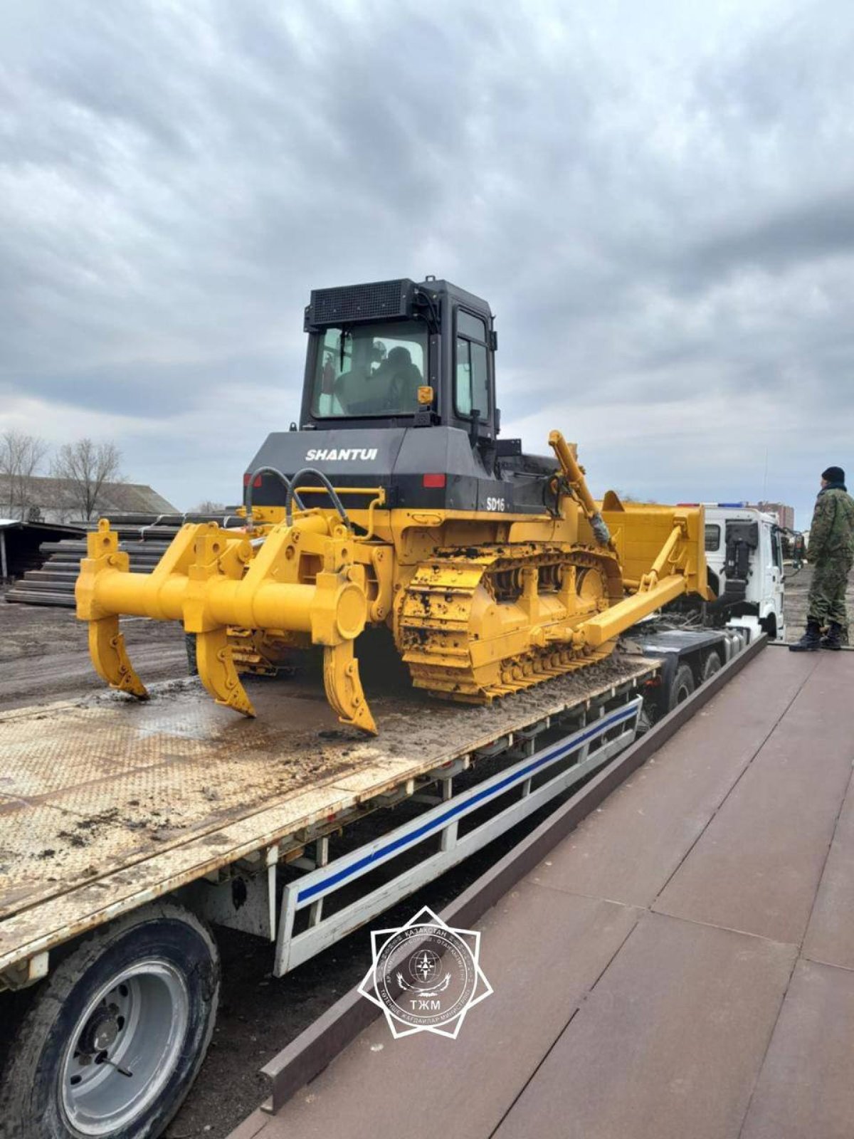 В Казахстане к борьбе со стихией подключили госрезерв