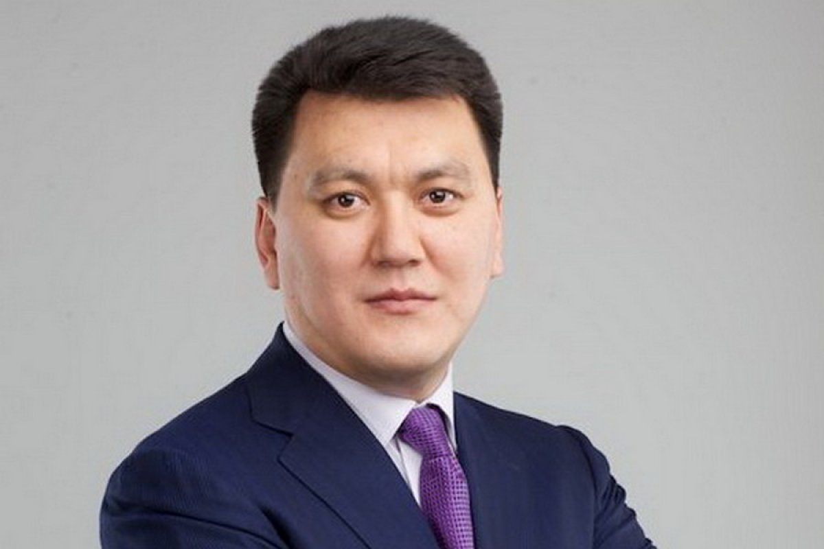 В борьбу с паводками сейчас вовлечены свыше 20 тысяч волонтеров, - Карин