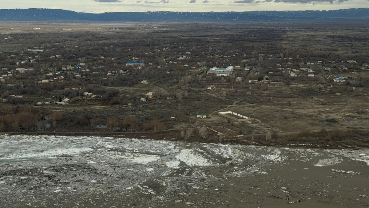 «AMANAT»-тың Партиялық бақылау комиссиясы су тасқынының алдын алу жұмысымен танысты