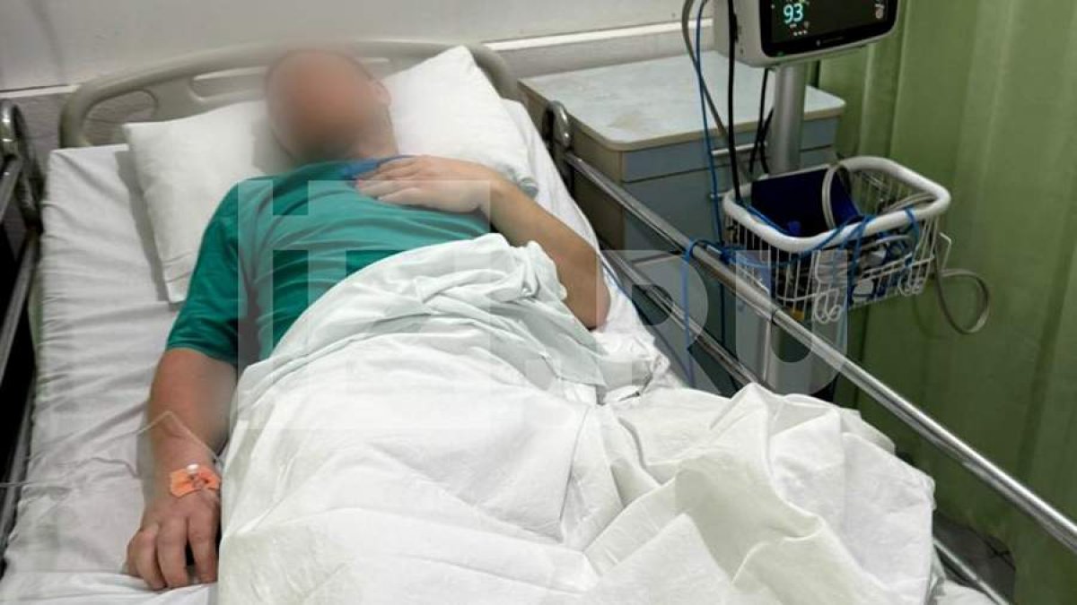 Турист на Мальдивах едва не лишился ноги после нападения акулы