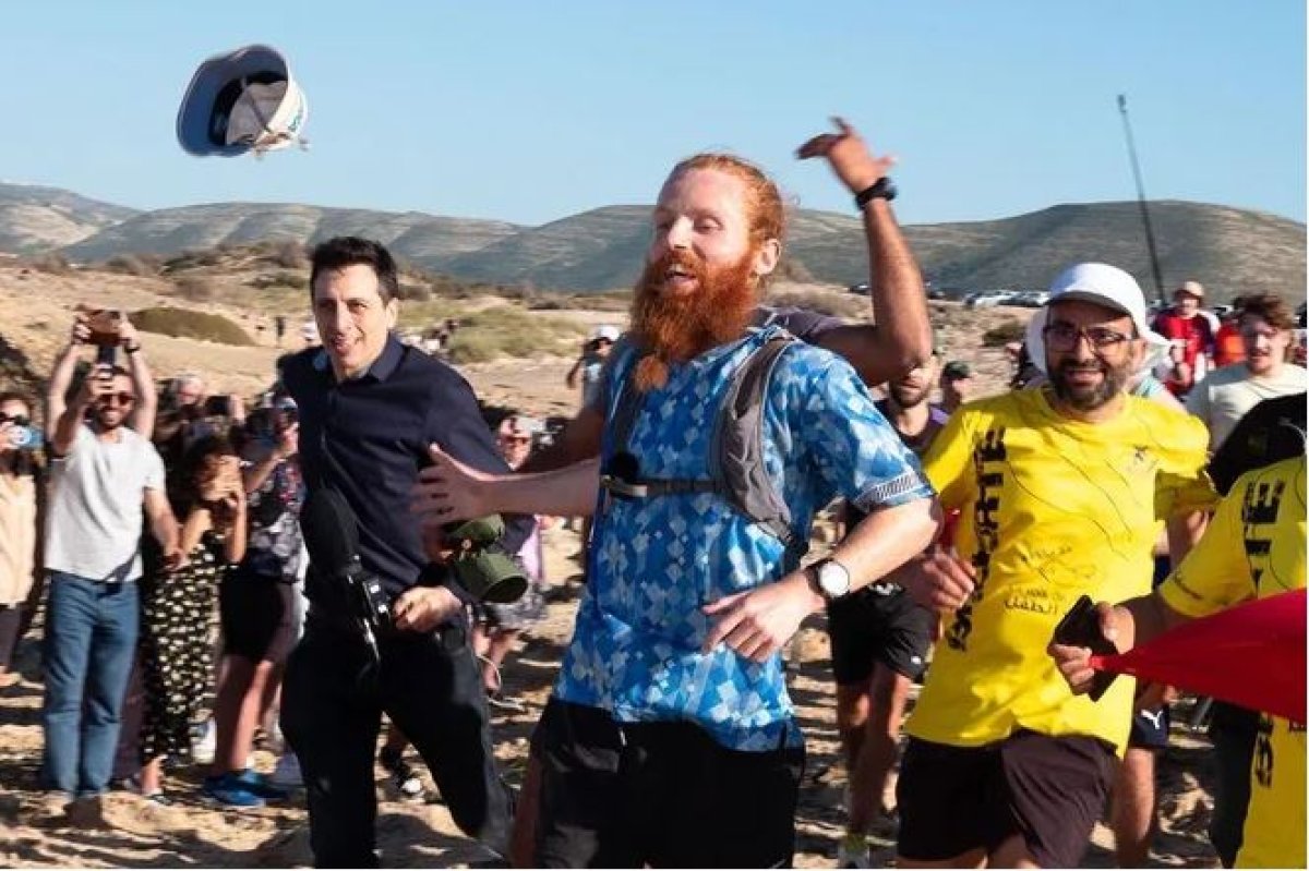 Британец стал первым в мире человеком, пробежавшим через всю Африку